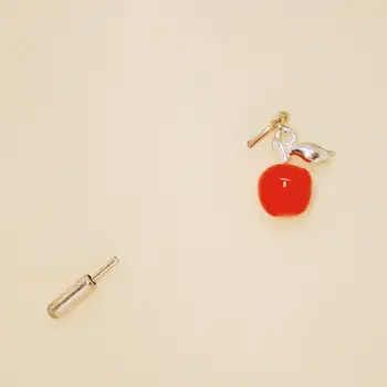 

Brooch on lapel Apple 50996 (red, needle, jewelery alloy)