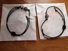 Pulsera hecha a mano con 26 letras, cuerda de rosca negra y roja, pulseras ajustables con iniciales del nombre para hombre y mujer, joyería con estilo para pareja