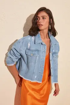 

Trendyol Ripped Detailed Crop Denim Jacket TWOSS20CE0149