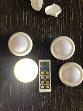 Lámpara LED inalámbrica con sensor táctil regulable para armario, luz nocturna a pilas con mando a distancia, dos colores, ideal para las escaleras de la cocina