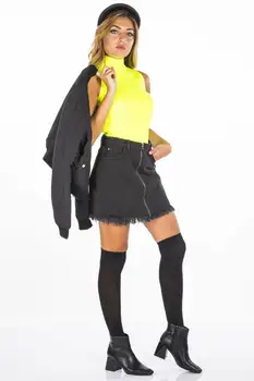 

Blue White-Throated Bluz