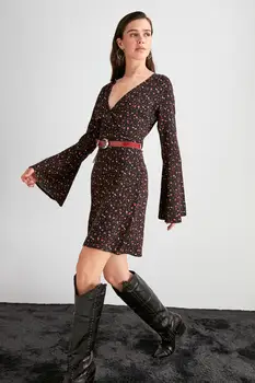 

Trendyol Flower Decorated Dress TWOAW20EL1900