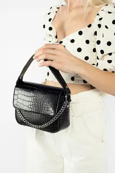 

Small Bags for Women 2020 Messenger Bags Leather Female New arrive Fashion Luxury WomenHandbags Designer Messenger Chain Purse