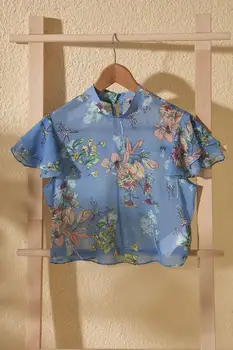 

Trendyol Flower Pattern Blouse TWOSS20BZ0982