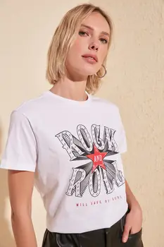 

Trendyol Printed Semifitted Knitted T-Shirt TWOSS20TS0563