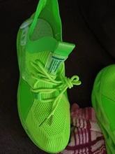 Zapatillas deportivas transpirables de malla para hombre y mujer, calzado ligero y suave y grueso con agujeros para parejas