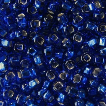 

Beads are transparent with silver. Center. 10/0 (67300), Sq. OTV., 50g Preciosa