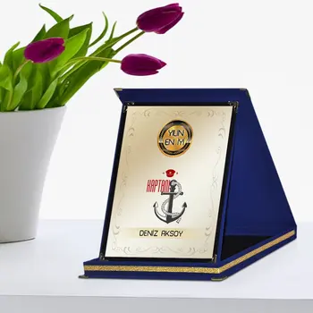 

Personalized The Year 'S Best Kaptanı Navy Blue Plaque Award