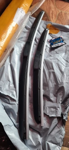 Отзыв о товаре Щетка стеклоочистителя автомобильная универсальная U-образная, 14 дюймов, 16 дюймов, 17 дюймов, 18 дюймов, 19 дюймов, 20 дюймов, 21 дюйм, 22 дюйма, 24 дюйма, 26 дюймов от пользователя 3***r