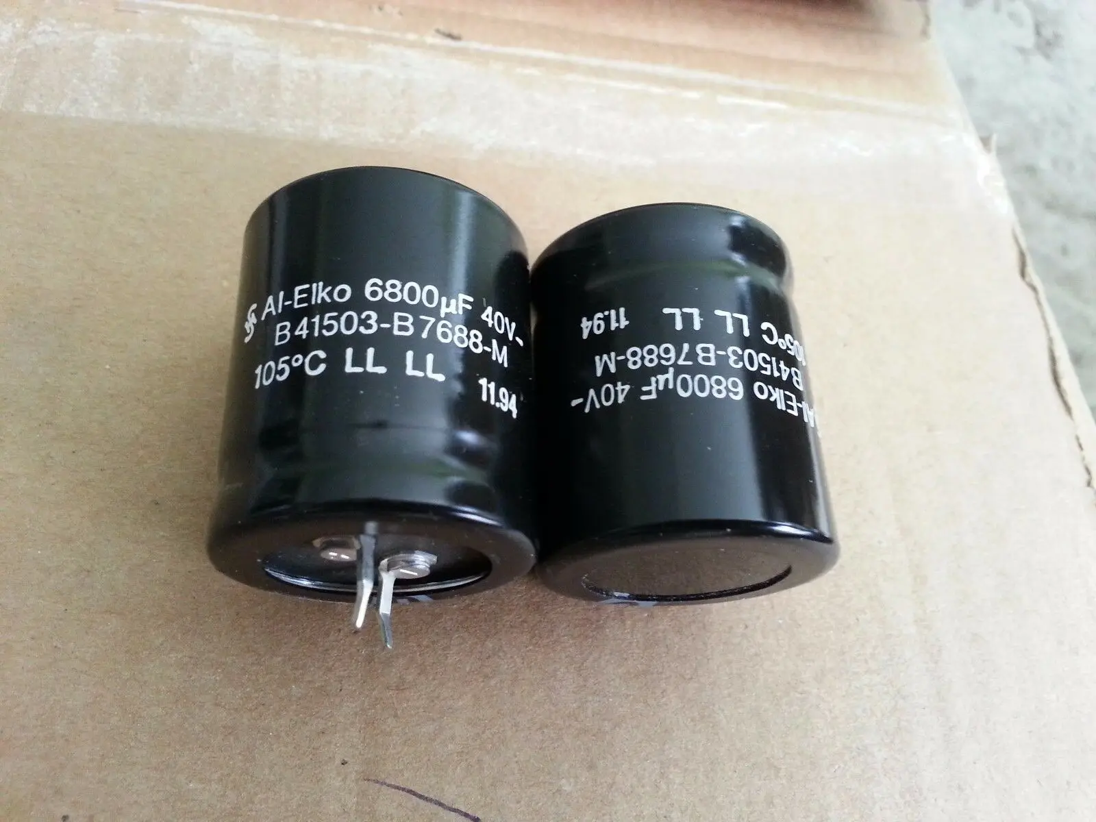 2x SIEMENS B41503 6800 мкФ 40V 105C LOWESR HIEND трубчатые колпачки для аудио! | Электронные