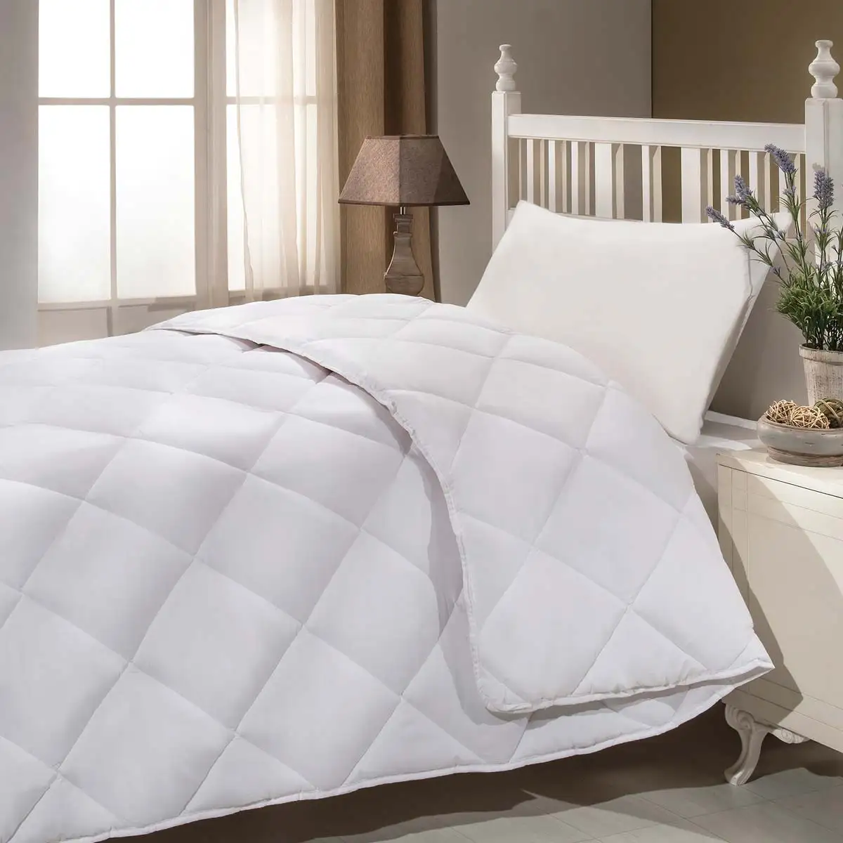 

Daphne Quilt Cotton Single (155x215cm)