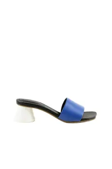 

Brand: Martin Margiela - Genre:- Category: Pantufl…Color: blue, Size: 37