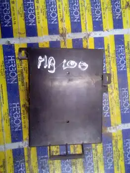 

205032 box Reles/Fuses Mercedes Mb 100 D Closed Box/Combi Mercedes-Benz Mb 100 D Closed Box/combi *