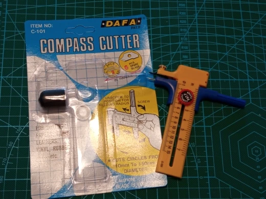 DAFA Compass Cutter for Cutting Paper Films Leather With 5