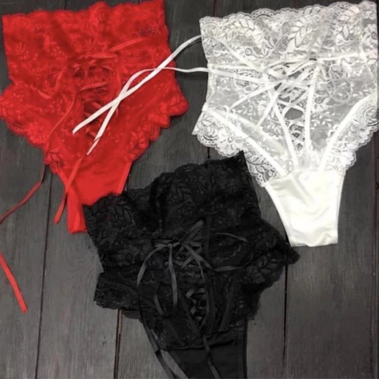 Briefs openwork high fit Victoria Secret. |