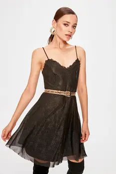

Trendyol Tulle Detailed Dress TPRSS19BB0514