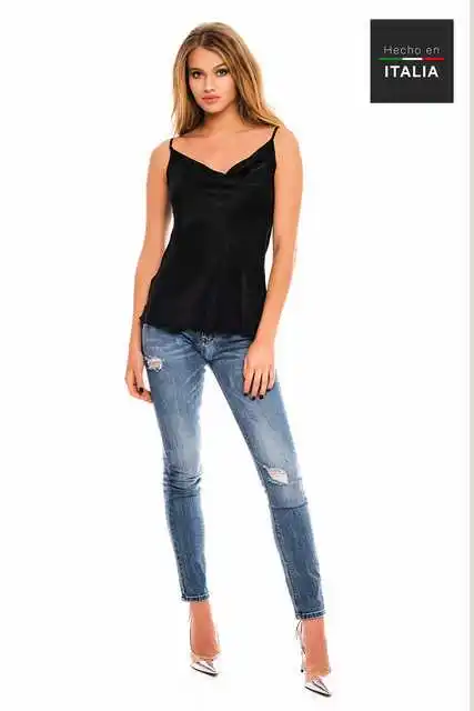 Javier Larrainzar Top Vrouwen TOP-LILI-BLACK Lili Bretels Dunne Javier Larrainzar Top Vrouwen TOP-LILI-BLACK Lili Bretels Dunne