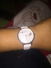 Reloj con diseño de esfera de mariposa para mujer, elegante, sencillo, de lujo, a la moda, informal, de cuero y cuarzo