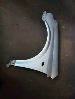 

218032 flap Front Left Nissan First Saloon Car (p12) *