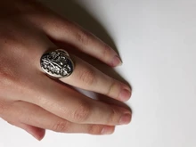 Anillo de flores silvestres ovaladas delicadas para mujer, sortija con estampado clásico y exquisito, anillo Floral de margaritas, corona tallada a mano