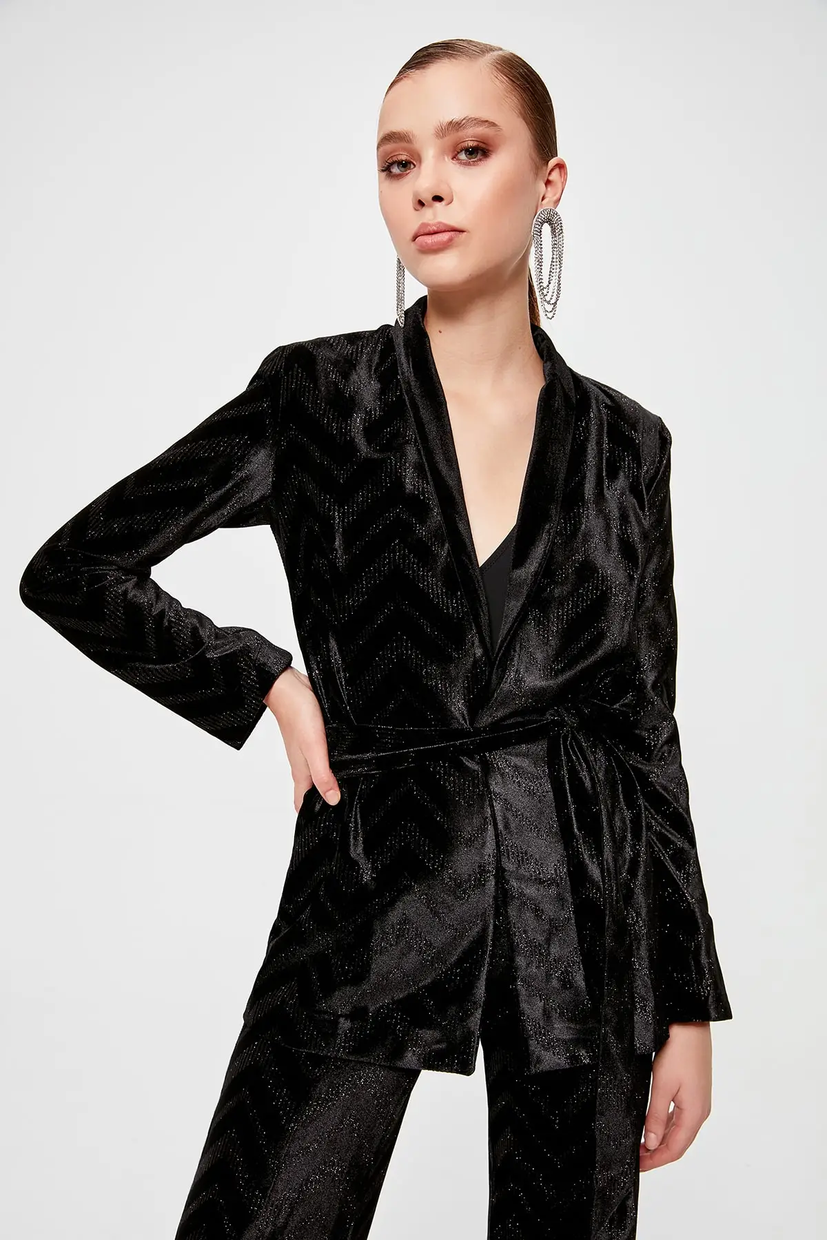 

Trendyol Luminous Velvet Jacket TPRAW20CE0097