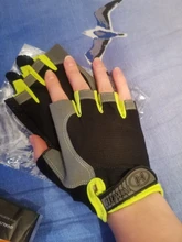 Guantes de ciclismo para deportes al aire libre, protectores de mano en malla, transpirables, accesorios de bicicleta antideslizantes, cubre la mitad de los dedos