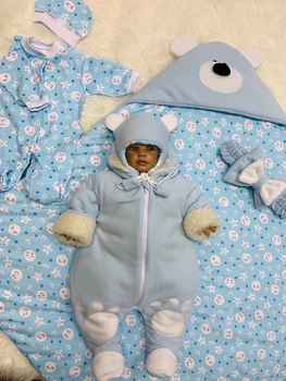 

Комплект на выписку и для прогулок «Мишутка»