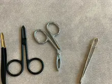 Pinzas para cejas de acero inoxidable, pinzas para la eliminación del vello facial, herramientas de maquillaje, 1 unidad