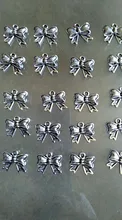 50 piezas encantos Bowknot Bow 11x10mm antiguo bronce plata Color colgantes DIY collar hacer hallazgos joyería tibetana hecha a mano