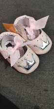 Zapatos de princesa para niña, calzado con lazo de corona ostentoso, suela de goma de PU para niño pequeño, mocasines antideslizantes para primeros pasos, zapatos de cuna para bebé recién nacido