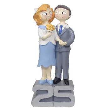 

Silver wedding figure