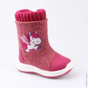 

Felt boots KOTOFEY for girl