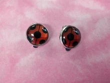 Laddybug-pendientes de dibujos animados de insectos, abrazadera de cristal, joyería bonita de mariquita, sin perforaciones, regalos para niños, novedad de 2020