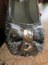 Zapatos de princesa para niñas, zapatillas con flores y brillantina para niñas pequeñas, incluye tacón alto y moño estilo mariposa, en azul, rosa y plata, talla 26-38
