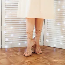 Aneikeh de verano zapatos de mujer Sandalias, de la Pu de moda Cruz-atado tacones de encaje fiesta bombas tamaño 35- 42 albaricoque blanco negro