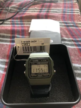 

Casio F-91WM-3ADF -Casio F-91W-1DG - Casio F-91WM-2ADF - Casio F-91WM-1BDF Men Wristwatch Clock Watch Original