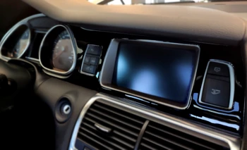 شراء2005 - 2014 Audi Q7 Full (لوحة القيادة + الأبواب) مجموعة ملحقات الديكور الداخلية داش بيانو أسود فضي الخشب ألياف الكربون