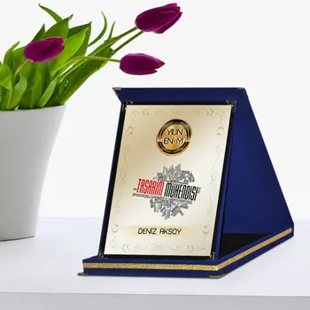 

Personalized The Year 'S Best Design Engineer Navy Blue Plaque Award-1