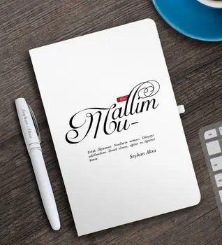 

Personalized Mânâ Muallim White Notebook and Pen Gift Set