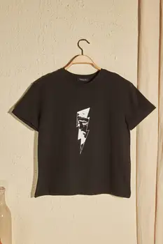 

Trendyol White Printed Basic Knitted T-shirt TWOSS19GS0144