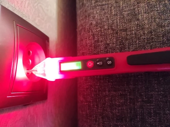 Отзыв о товаре ANENG VC1010 вольтметр цифровой тестер индикатор напряжения тестер напряжения Цифровые датчики напряжения переменногопостоянного тока умная бесконтактная ручка измерительный прибор индикаторная отвёртка вольтметры от пользователя Покупатель