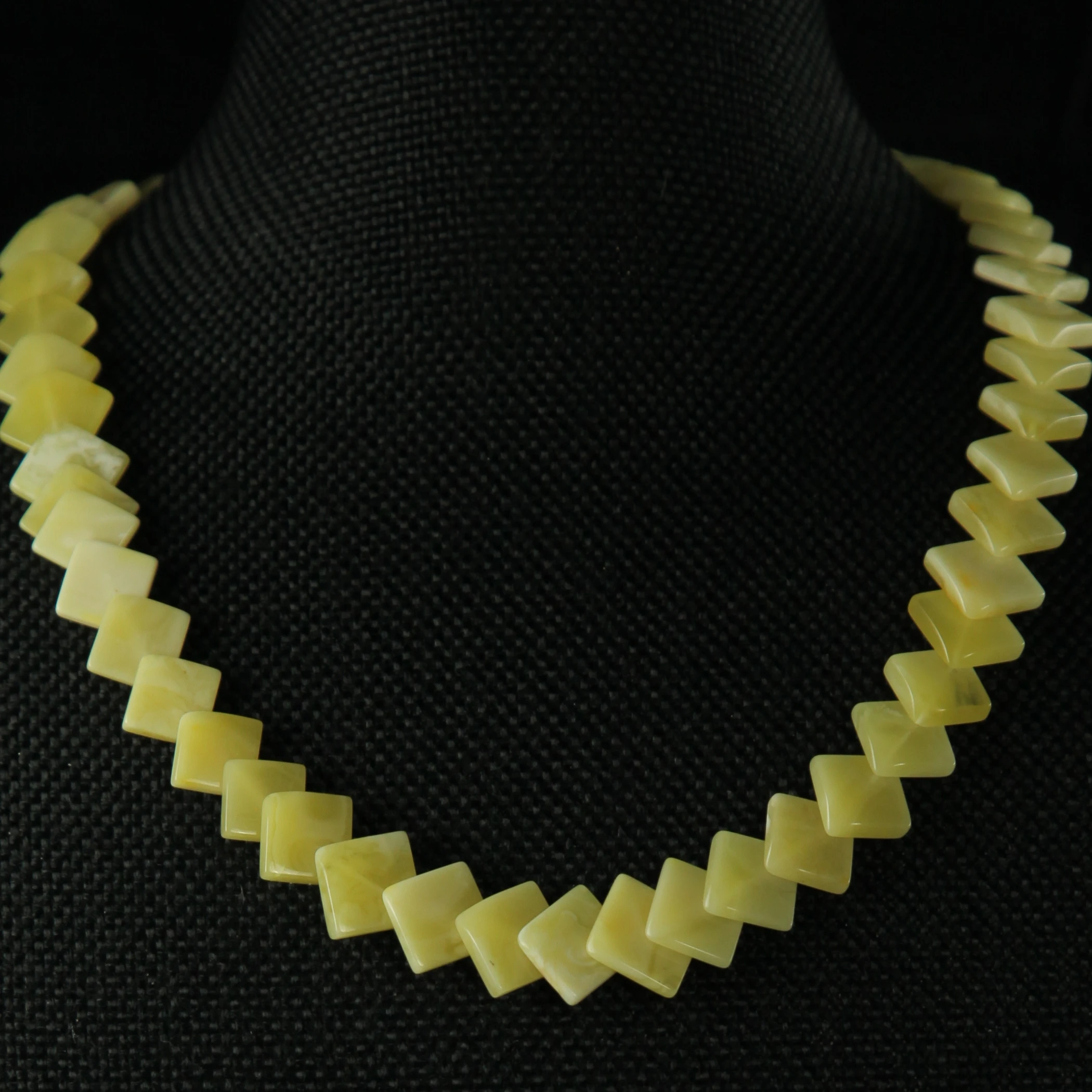 Янтарные бусы для женщин балтийский