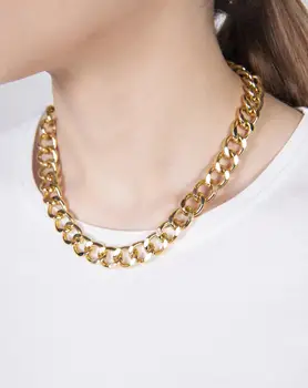 

GOLD NECKLACE