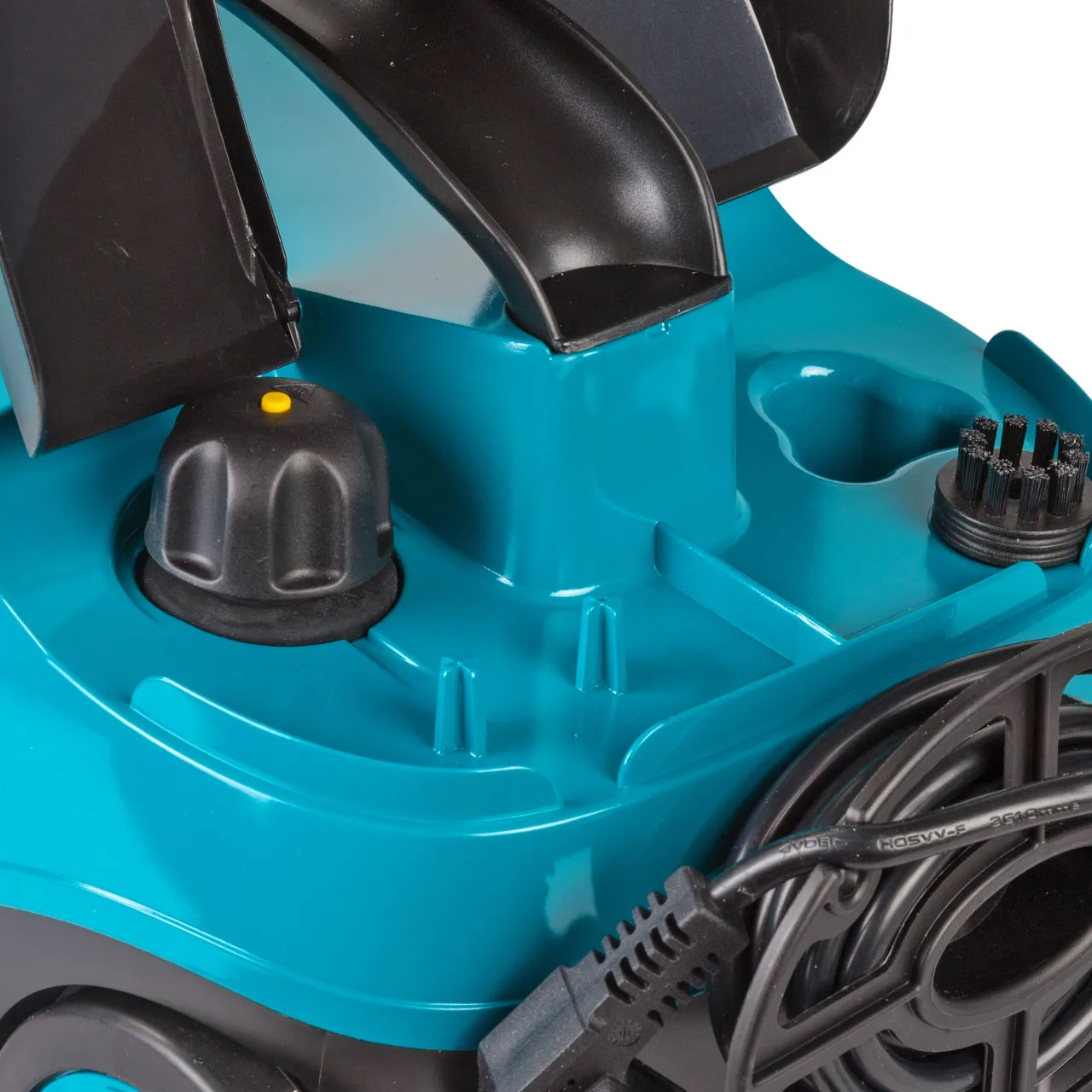 Пароочиститель Bort BDR-2300-R (Мощность 2100 Вт,  широкий комплект насадок, отпаривание одежды)