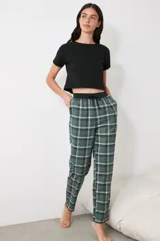 

Trendyol Plaid Woven Sleepwear Six THMAW21PJ0028