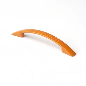 

Box with 24 tote youth style, made of Zamak finish orange and 128 mm distance between points.
