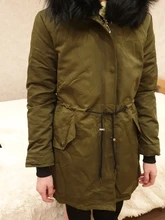 BLUENESSFAIR-abrigo de piel auténtica de zorro para mujer, chaqueta de invierno, Parka larga, Cuello de piel de mapache Natural, ropa de calle cálida