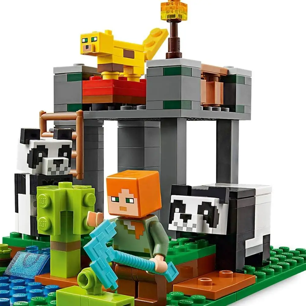 Lego Minecraft, Lego pandas farm 21158, 204 Lego pieces, Minecraft toys, construction toy, lego Minecraft figures Lego Minecraft, Lego pandas farm 21158, 204 Lego pieces, Minecraft toys, construction toy, lego Minecraft figures