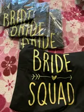 Camiseta unisex para despedida de soltera, ropa con diseño de corazón y flecha del escuadrón de la novia, con eslogan femenino, para chica y pareja