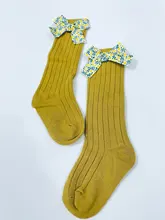 Calcetines con lazo Floral para niñas pequeñas, medias largas de algodón suave hasta la rodilla para bebés, Estilo Princesa a rayas para niños de 0 a 5 años